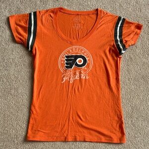 NWOT Women’s Philadelphia Flyers 100% Cotton Crew-neck T-Shirt